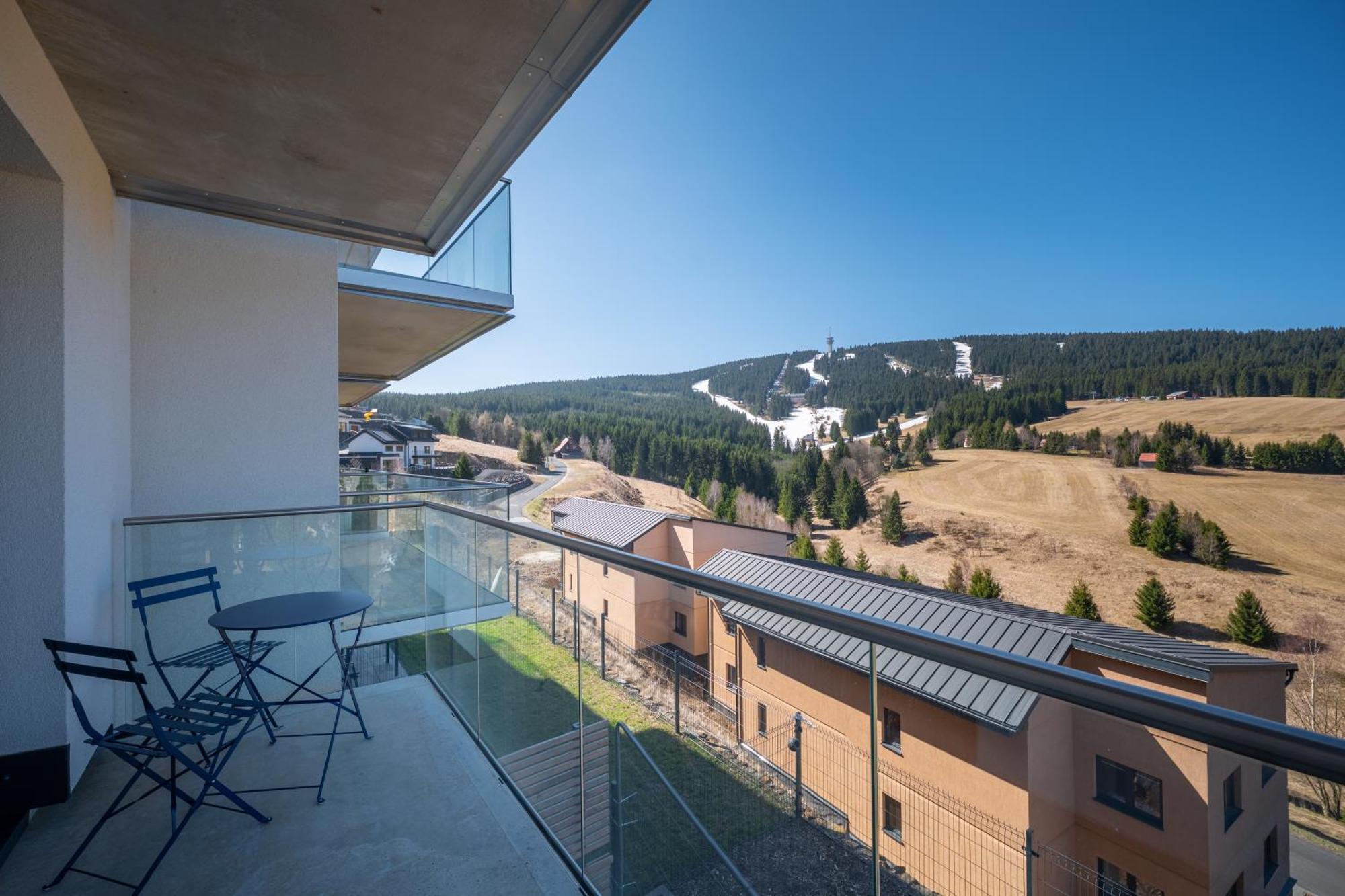Apartmany Vista Klinovec Loucna pod Klinovcem Exterior photo